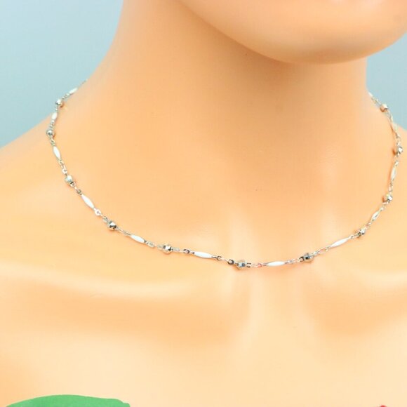 Delicate & Contemporary Necklace Chain, A Lovely Choice for Women, EVCH1684 - Picture 2 of 10